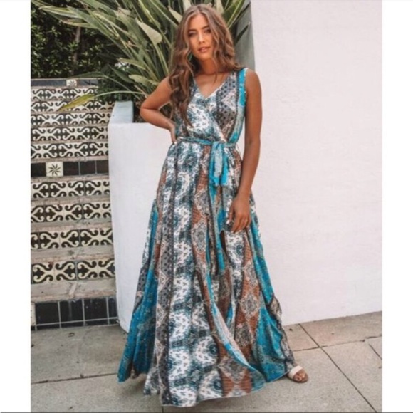 Vici Dresses & Skirts - Vici boho Diana sleeveless maxi dress